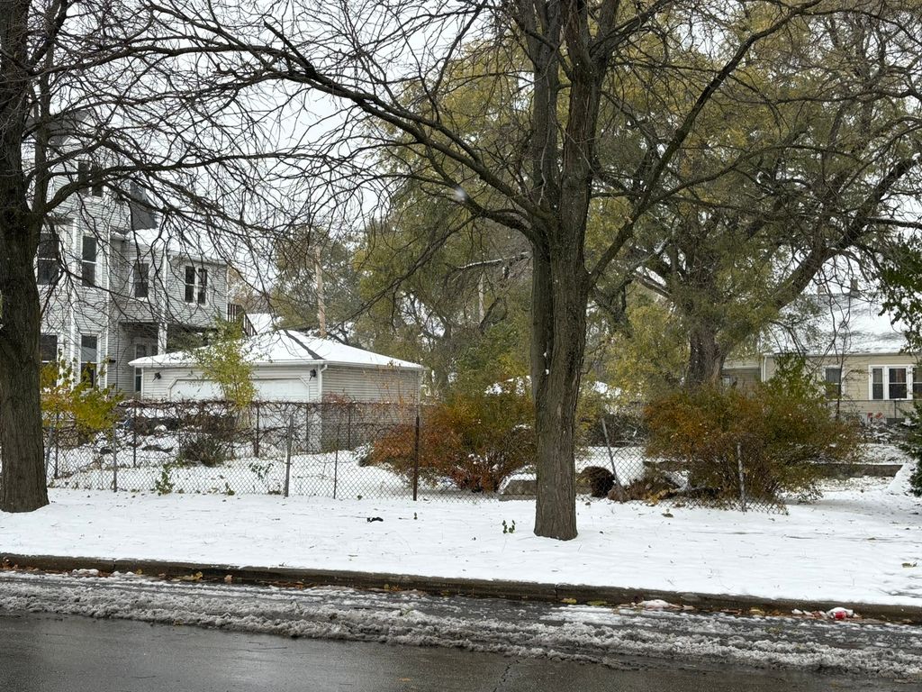 1418 E 76th Street, Chicago, IL 60619