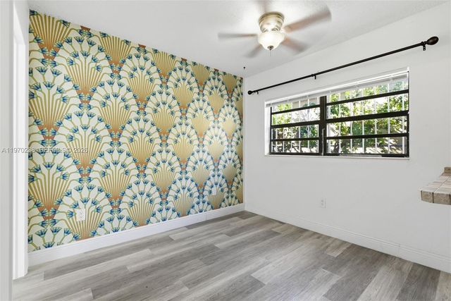 1542 NW 35th St, Miami, FL 33142