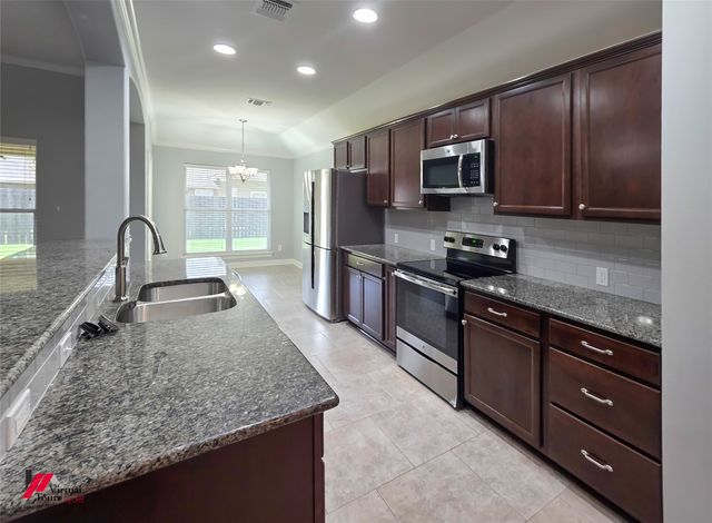 9810 Cedar Brooke, Shreveport, LA 71115
