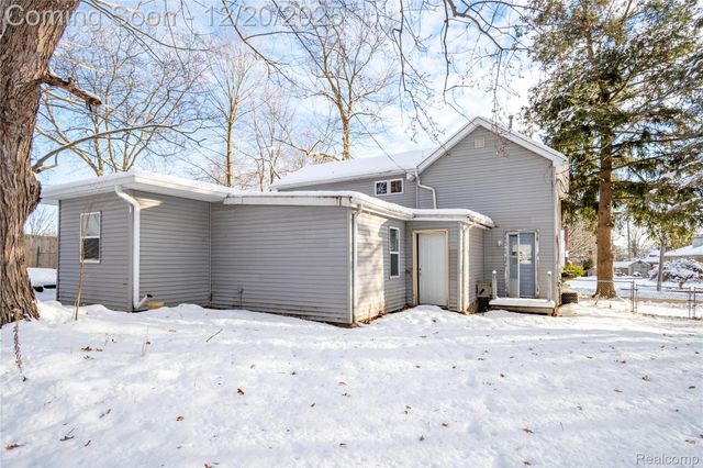 1580 Liberty Street, Lapeer, MI 48446