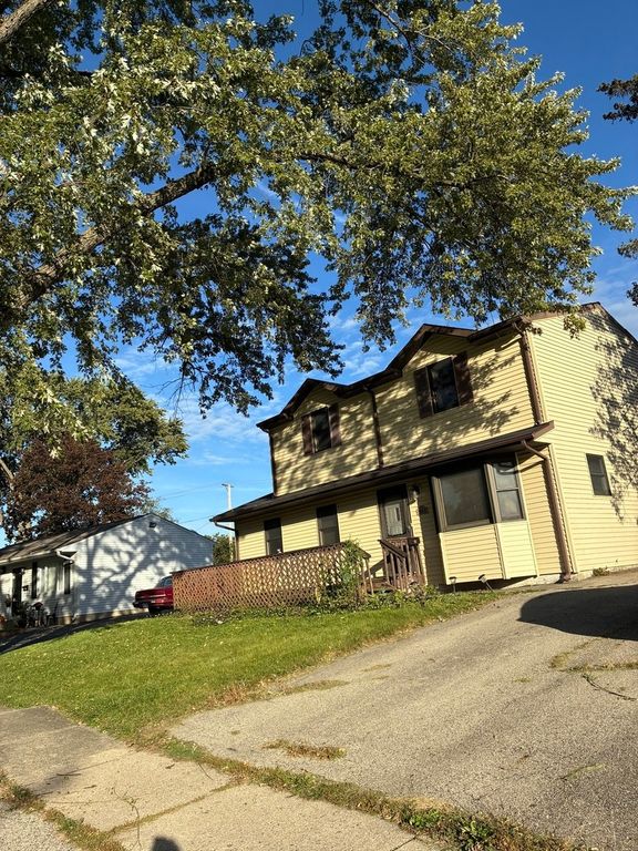 1040 Larkdale Row, Wauconda, IL 60084 — photo 3