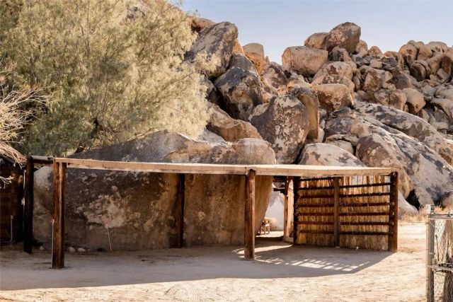 66075 Foothill, Joshua Tree, CA 92252