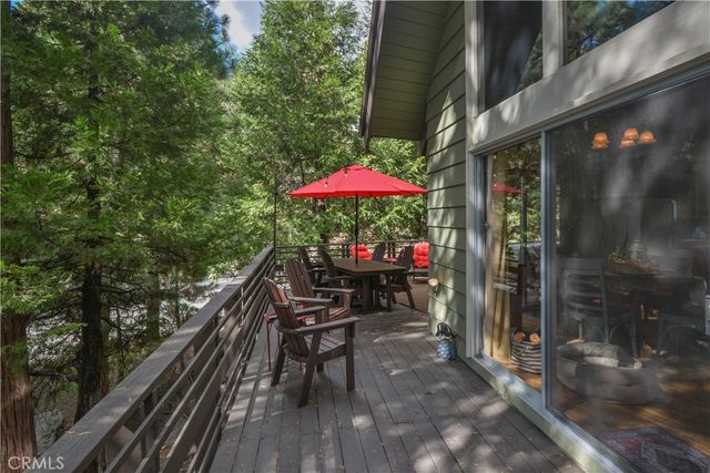 307 Pioneer Road, Lake Arrowhead, CA 92352