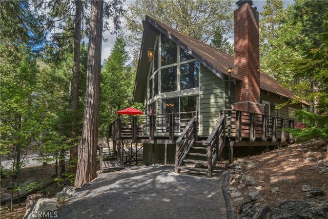307 Pioneer Road, Lake Arrowhead, CA 92352