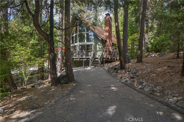 307 Pioneer Road, Lake Arrowhead, CA 92352