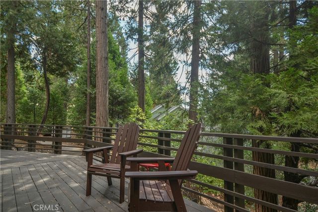 307 Pioneer Road, Lake Arrowhead, CA 92352