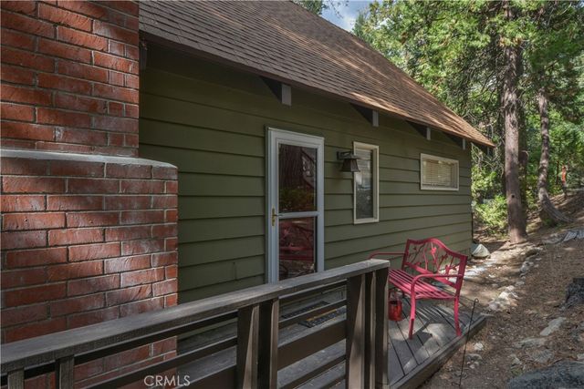 307 Pioneer Road, Lake Arrowhead, CA 92352
