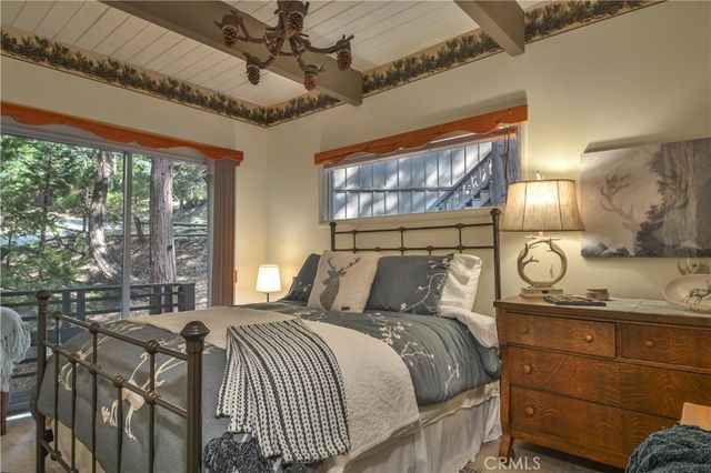 307 Pioneer Road, Lake Arrowhead, CA 92352