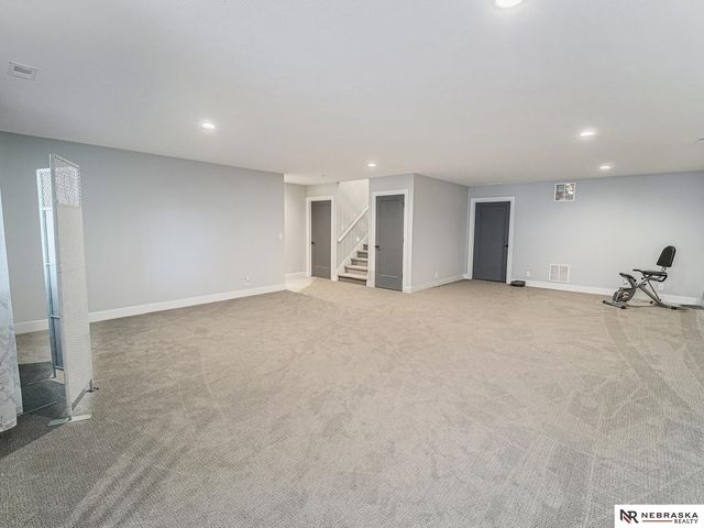 3500 Anaheim Court, Lincoln, NE 68506