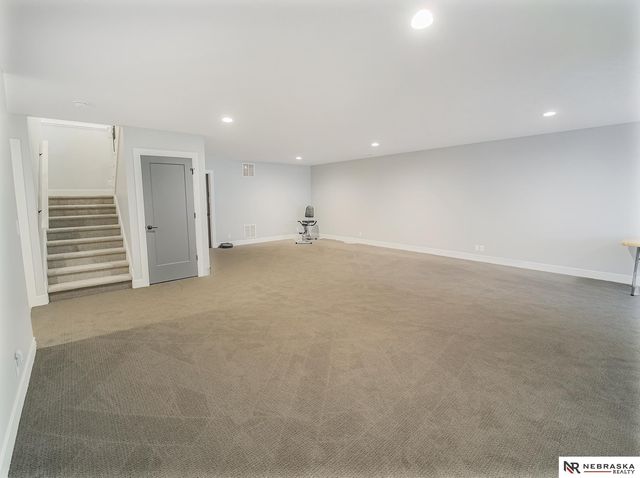 3500 Anaheim Court, Lincoln, NE 68506