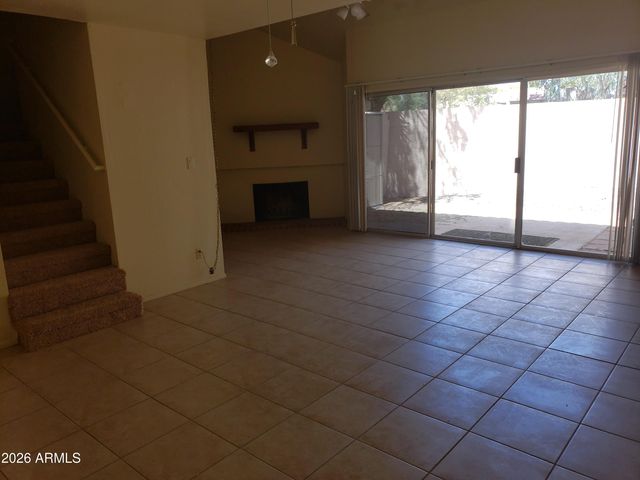 1536 S RIVER Drive E, Tempe, AZ 85281