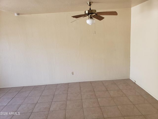 1536 S RIVER Drive E, Tempe, AZ 85281