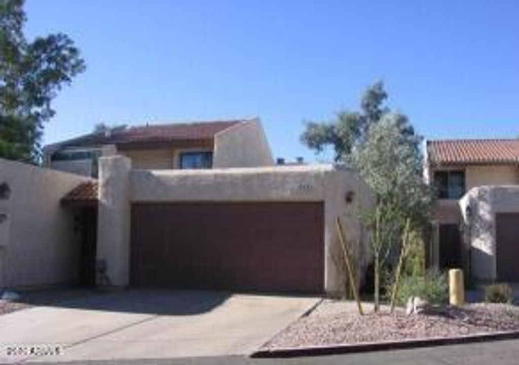 1536 S RIVER Drive E, Tempe, AZ 85281