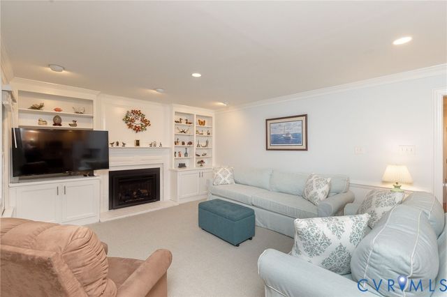 5724 Grove Forest Rd, Midlothian, VA 23112