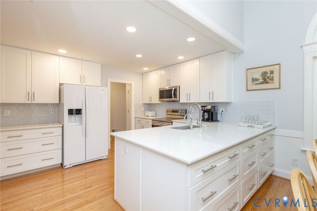 5724 Grove Forest Rd, Midlothian, VA 23112