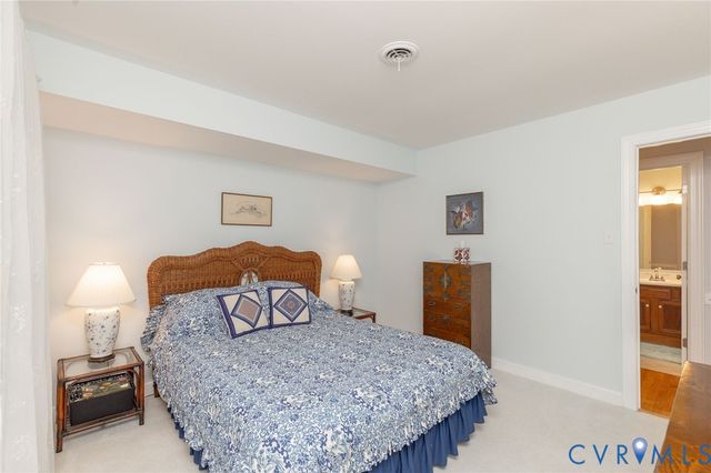 5724 Grove Forest Rd, Midlothian, VA 23112