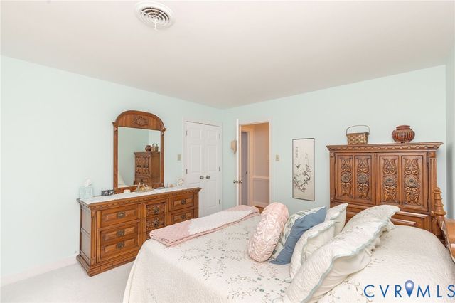 5724 Grove Forest Rd, Midlothian, VA 23112