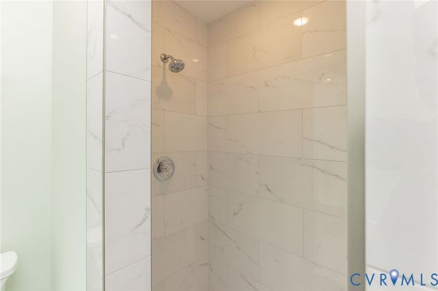 5724 Grove Forest Rd, Midlothian, VA 23112