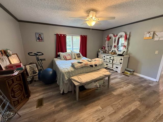 11 Leon Lane, Conway, AR 72032