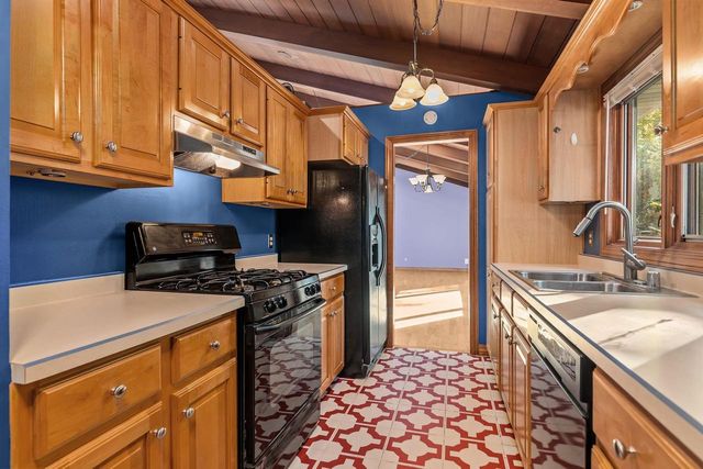 813 E TAFT AVENUE, Appleton, WI 54915