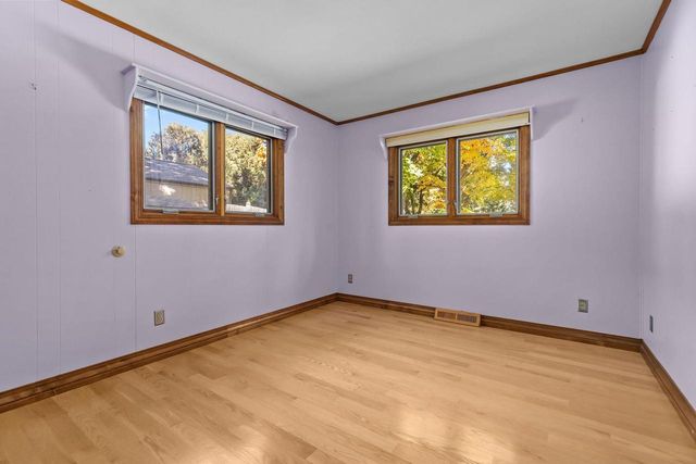 813 E TAFT AVENUE, Appleton, WI 54915