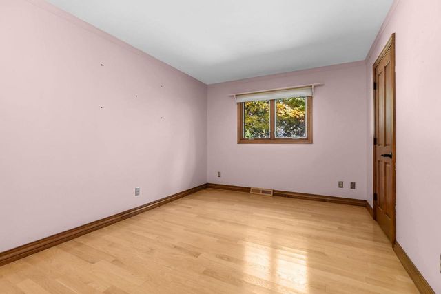 813 E TAFT AVENUE, Appleton, WI 54915