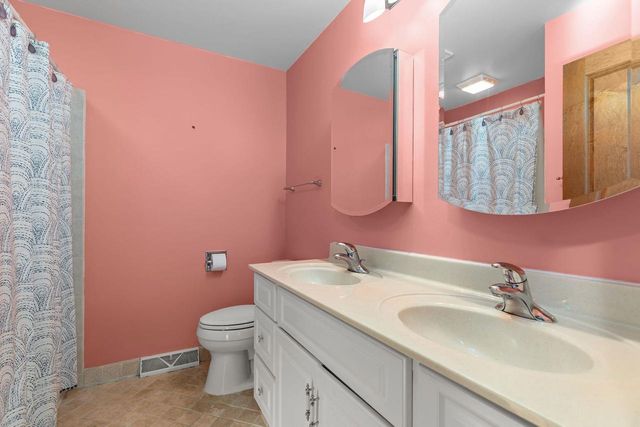 813 E TAFT AVENUE, Appleton, WI 54915