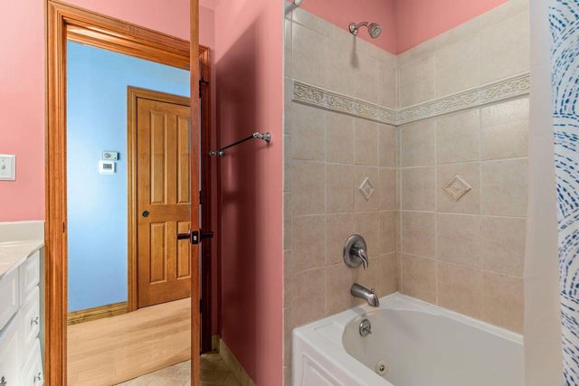 813 E TAFT AVENUE, Appleton, WI 54915