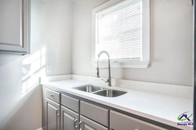 673 Villa Esta Avenue, Macon, GA 31206