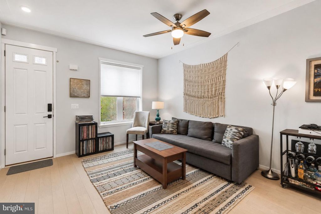 1249 N HOLLYWOOD ST, PHILADELPHIA, PA 19121 — photo 5