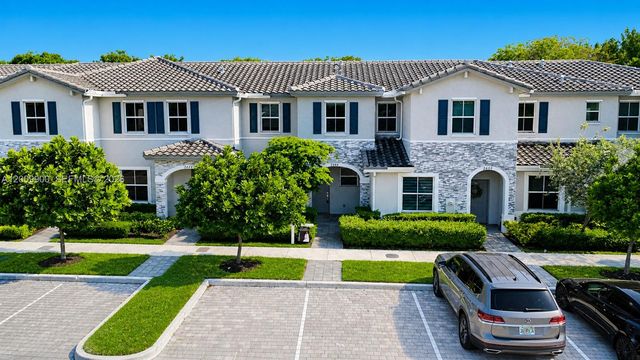 2664 SE 19th St, Homestead, FL 33035