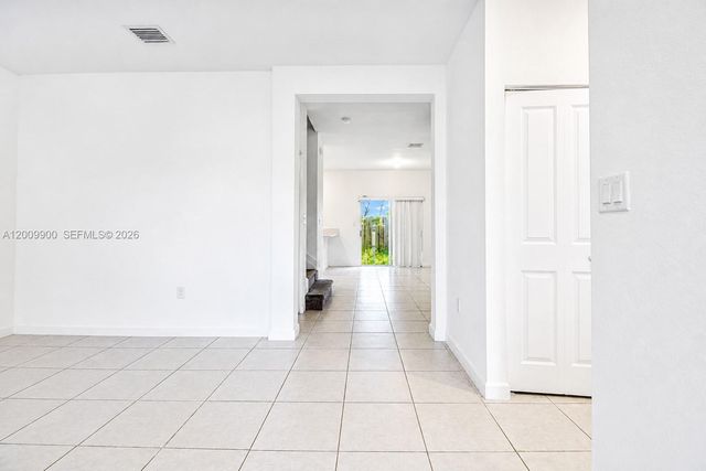 2664 SE 19th St, Homestead, FL 33035