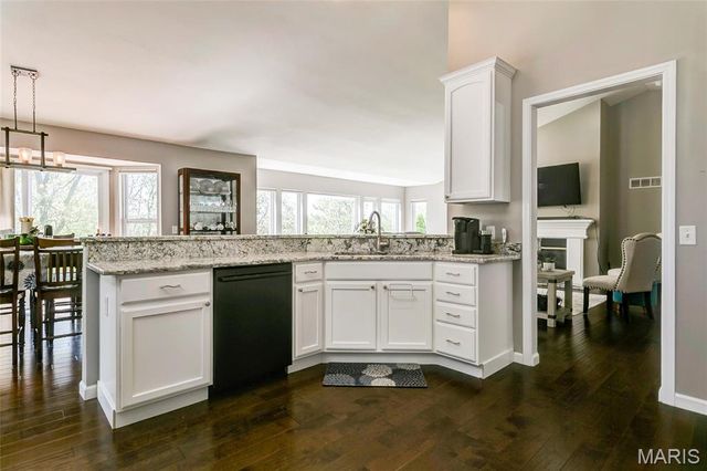 25 Aspen Ridge Court, St Peters, MO 63376