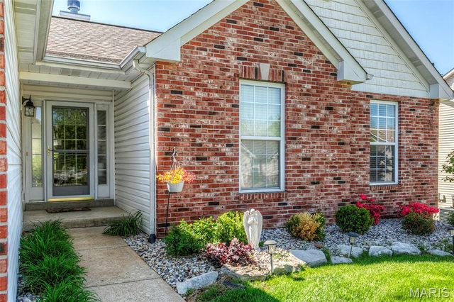 25 Aspen Ridge Court, St Peters, MO 63376