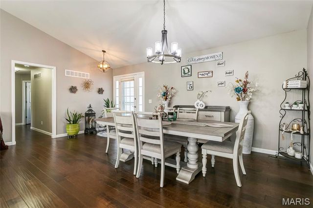 25 Aspen Ridge Court, St Peters, MO 63376