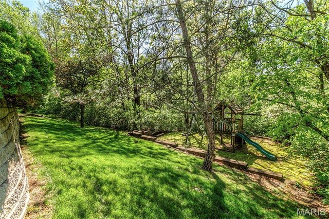 25 Aspen Ridge Court, St Peters, MO 63376