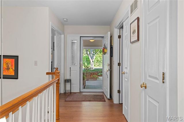 7356 Whitehall Colonial Lane, St Louis, MO 63119