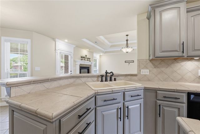 552 N Brices Cross Drive, Fayetteville, AR 72704
