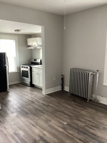 47 Appleton St. 4, Quincy, MA 02171