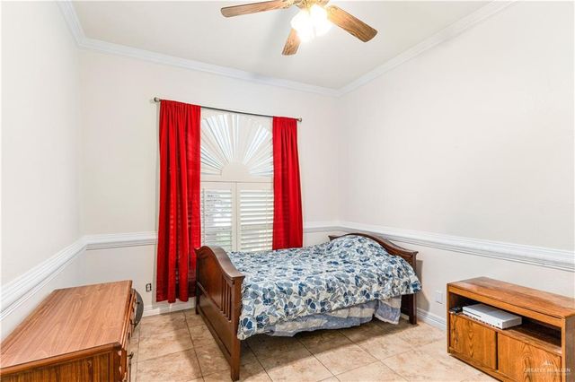 310 Wimbledon Drive, Weslaco, TX 78596