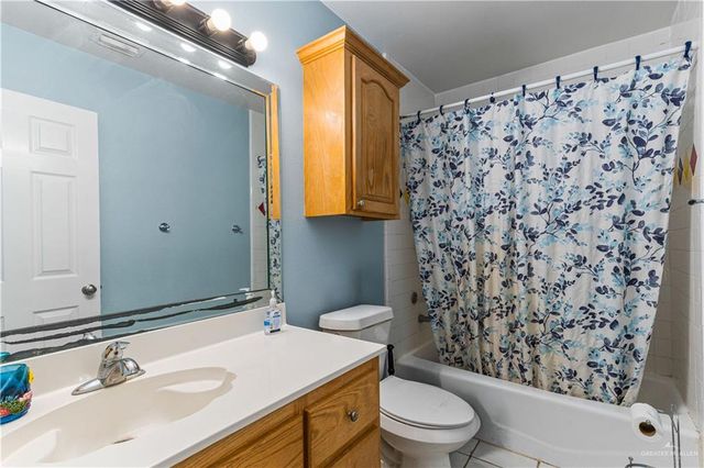 310 Wimbledon Drive, Weslaco, TX 78596