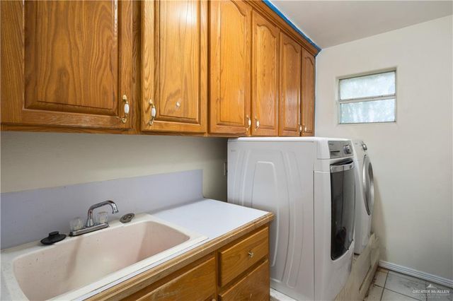 310 Wimbledon Drive, Weslaco, TX 78596