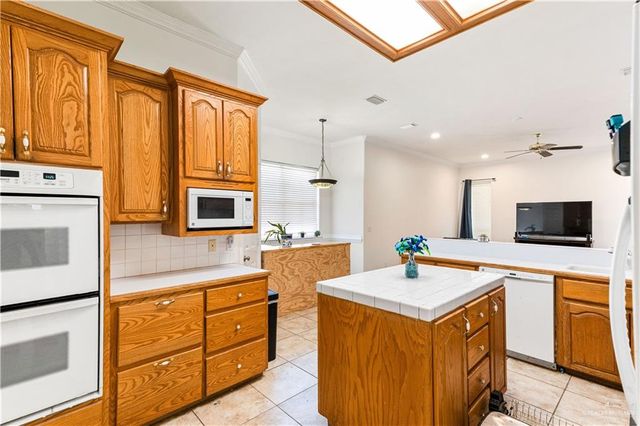 310 Wimbledon Drive, Weslaco, TX 78596
