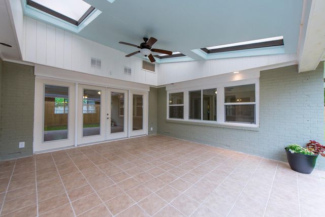 10613 Willowgrove Drive, Houston, TX 77035
