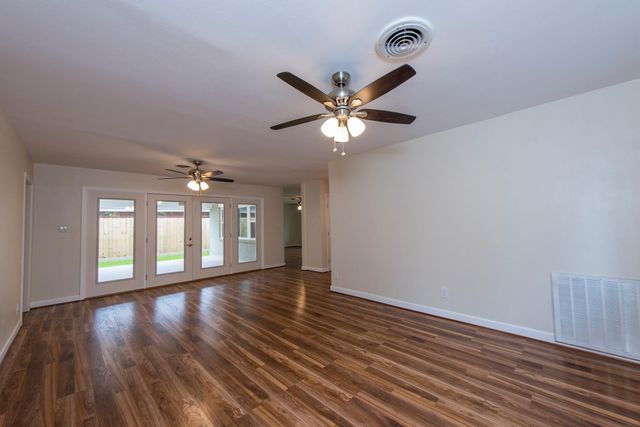 10613 Willowgrove Drive, Houston, TX 77035