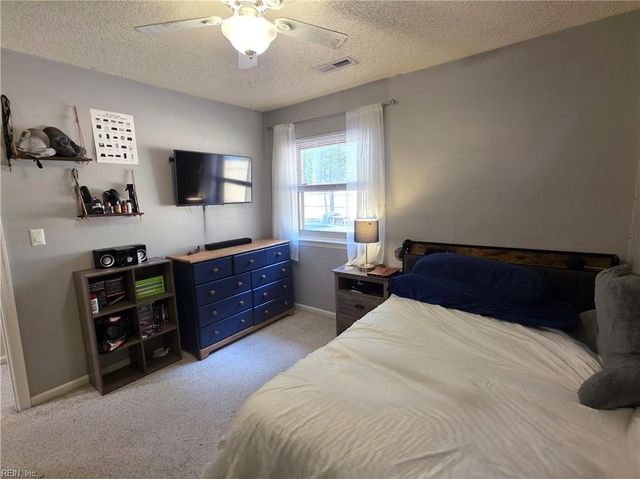 4728 Skipjack CT, Virginia Beach, VA 23464