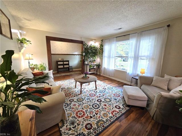 4728 Skipjack CT, Virginia Beach, VA 23464