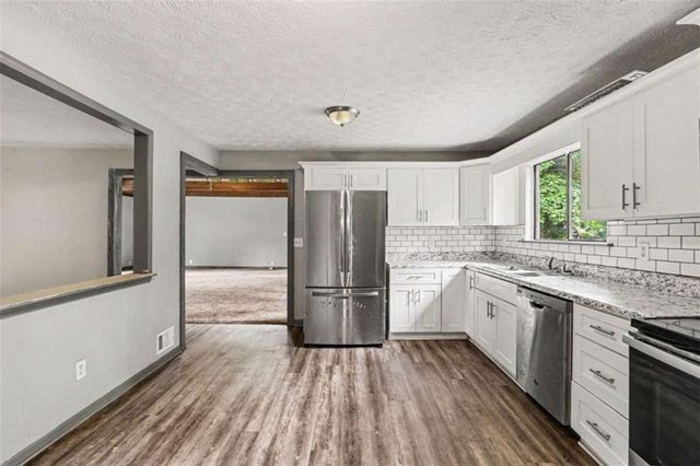 6742 Oakland Drive, Douglasville, GA 30135