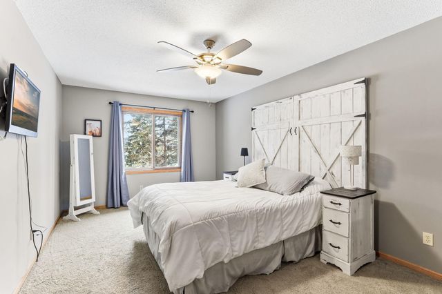 4226 Bridgewood Terrace, Vadnais Heights, MN 55127