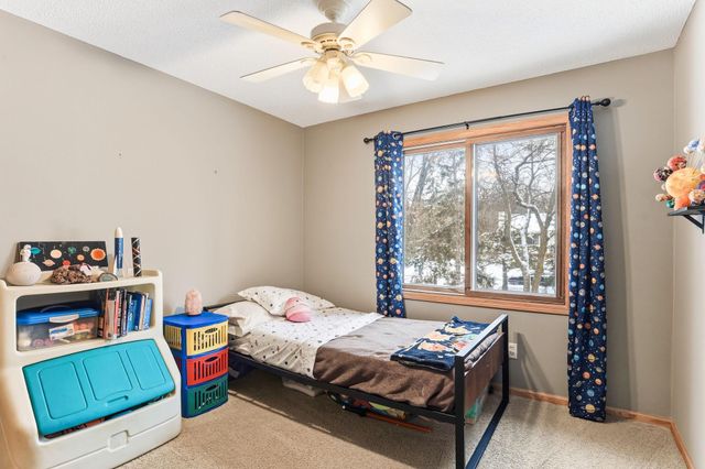 4226 Bridgewood Terrace, Vadnais Heights, MN 55127